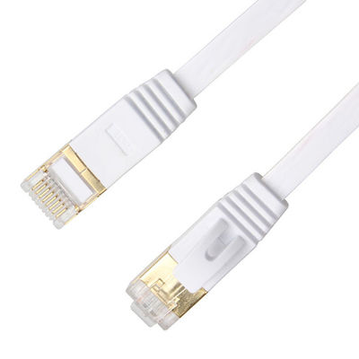 Kable sieciowe Ethernet Cat6 w kolorze białym ze złotymi ekranowanymi złączami Snagless Rj45